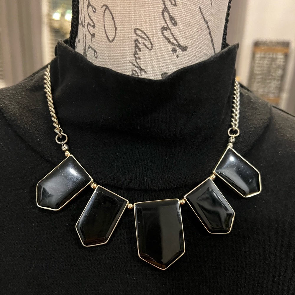 Geometric necklace